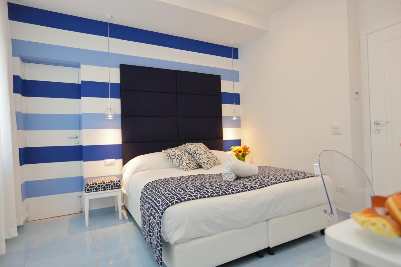 Bed and breakfast Domus Meta Extérieur photo