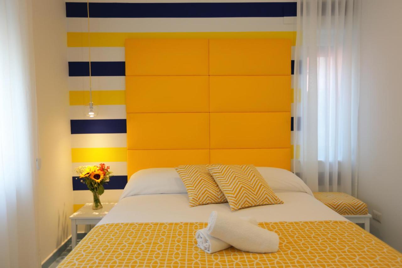 Bed and breakfast Domus Meta Extérieur photo